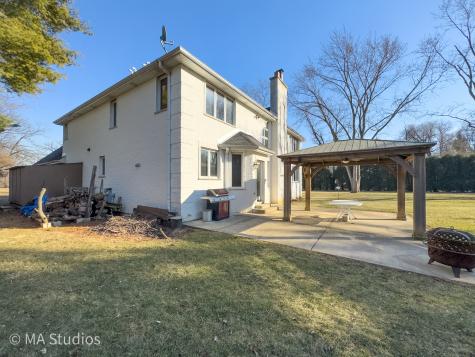 9030 Elm Avenue Burr Ridge IL 60527
