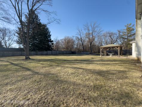 9030 Elm Avenue Burr Ridge IL 60527