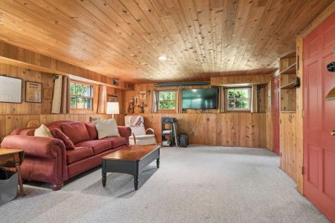 23W081 Red Oak Drive Glen Ellyn IL 60137