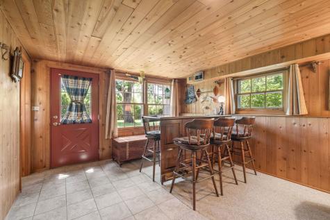 23W081 Red Oak Drive Glen Ellyn IL 60137