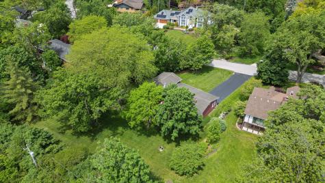 23W081 Red Oak Drive Glen Ellyn IL 60137
