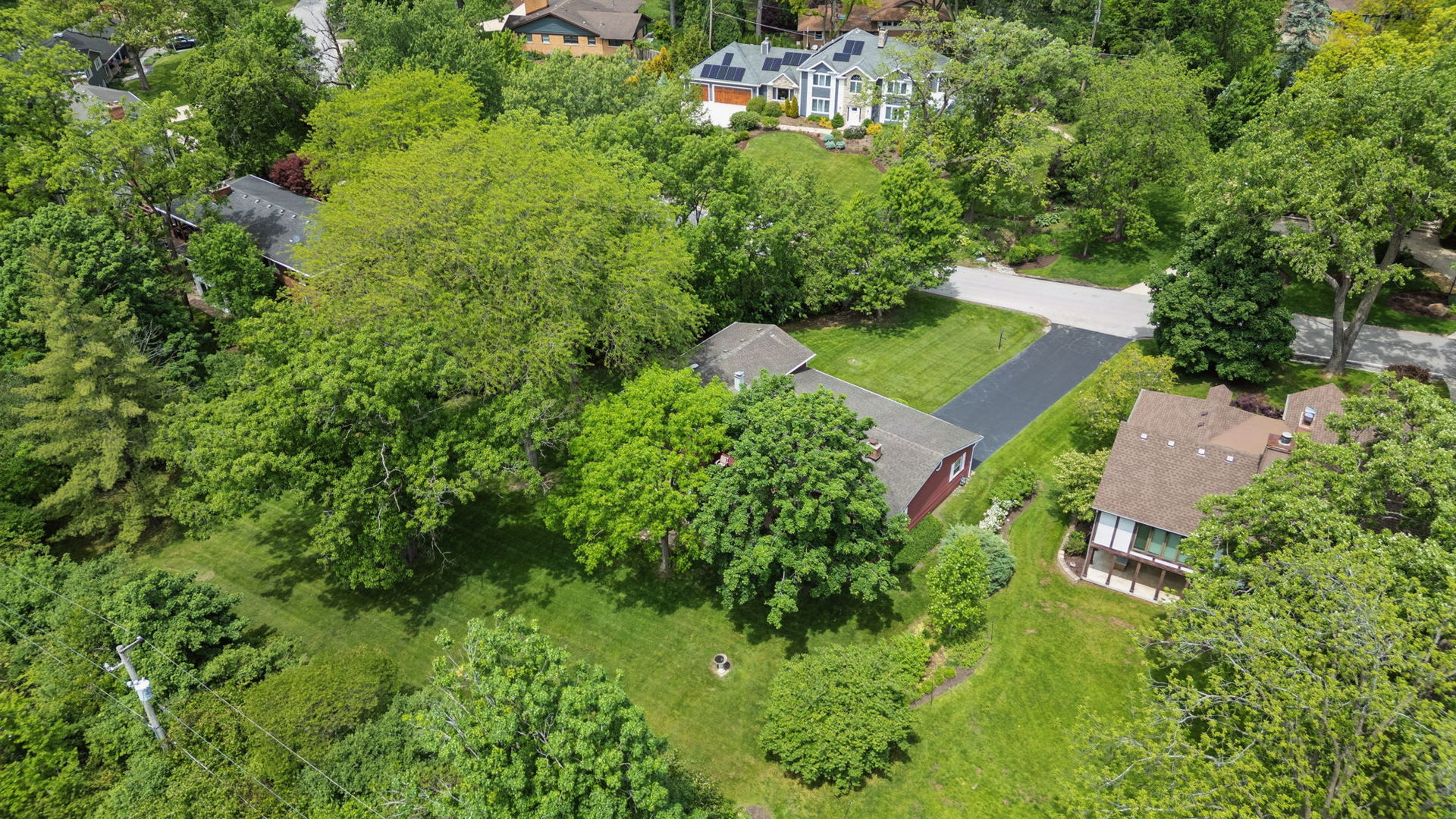 23W081 Red Oak Drive Glen Ellyn IL 60137