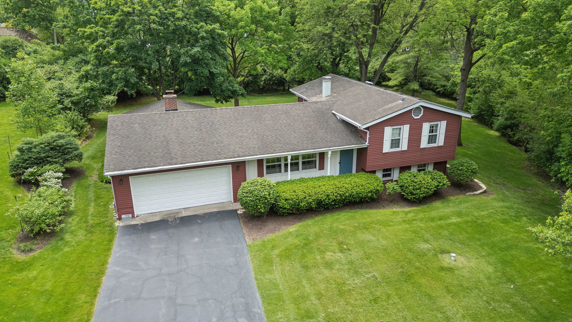23W081 Red Oak Drive Glen Ellyn IL 60137