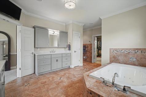 4106 Farhills Drive Champaign IL 61822