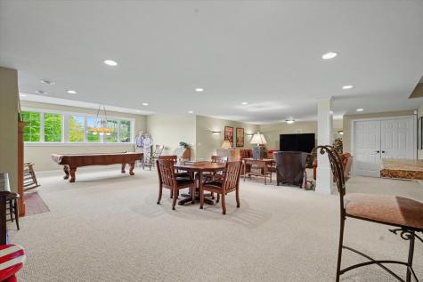 4106 Farhills Drive Champaign IL 61822