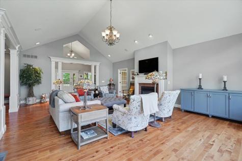4106 Farhills Drive Champaign IL 61822