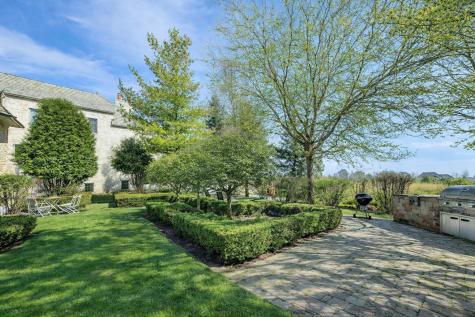 1420 West Longwood Drive Bull Valley IL 60098