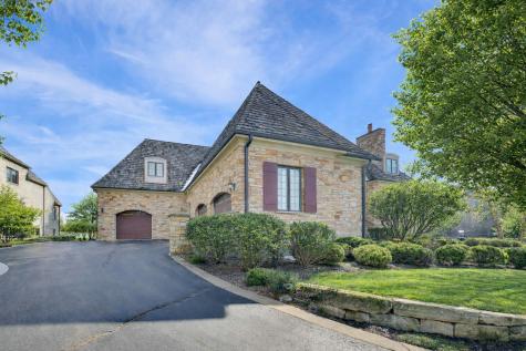 1420 West Longwood Drive Bull Valley IL 60098