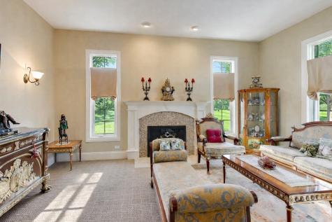 1420 West Longwood Drive Bull Valley IL 60098