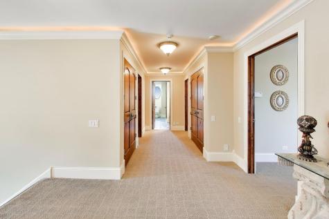 1420 West Longwood Drive Bull Valley IL 60098