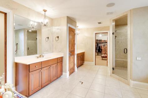 1420 West Longwood Drive Bull Valley IL 60098