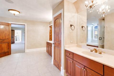 1420 West Longwood Drive Bull Valley IL 60098