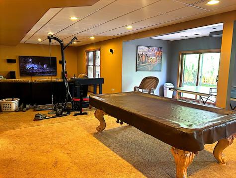 2484 Warwick Court Aurora IL 60503