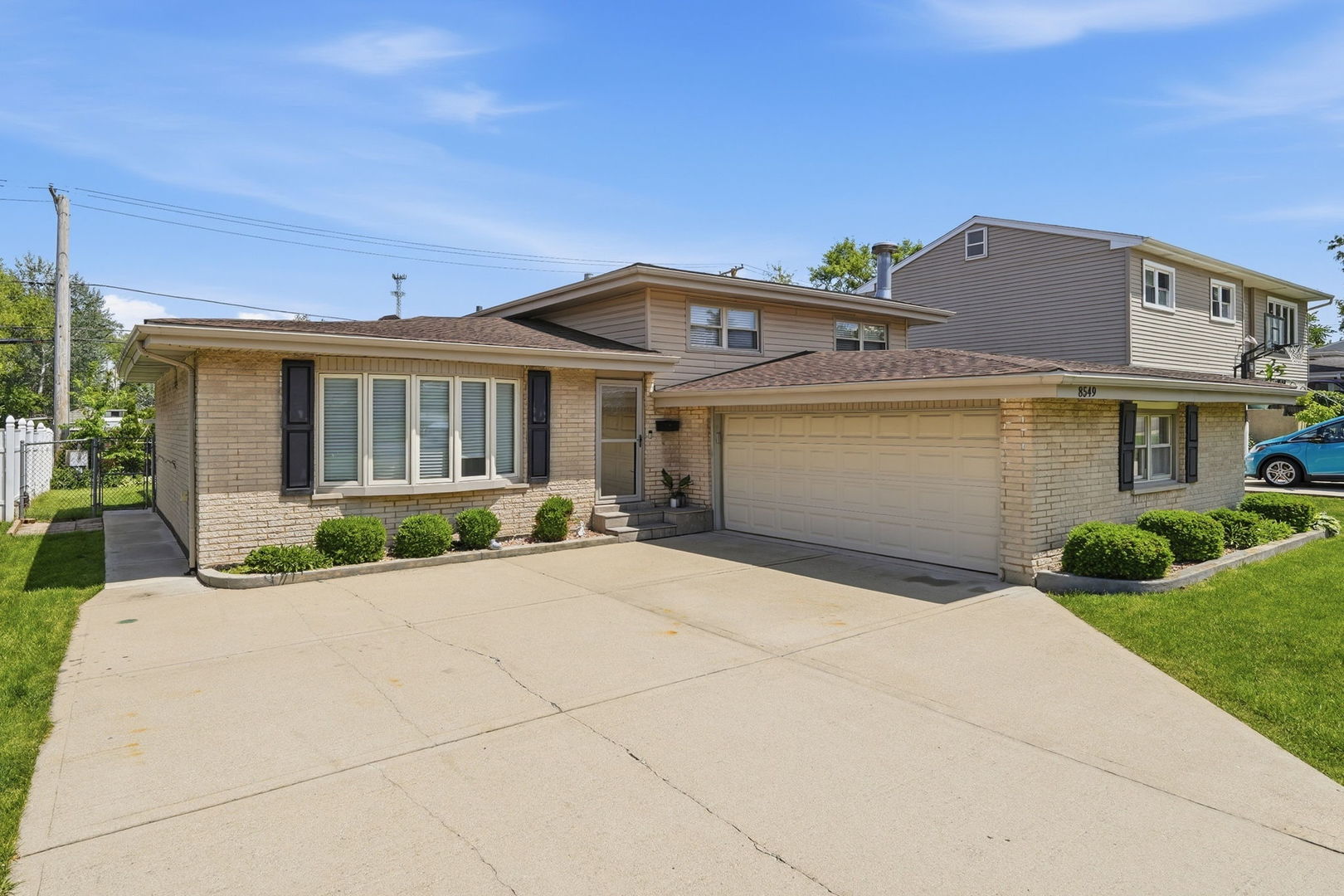 8549 Blue Ridge Avenue Hickory Hills IL 60457