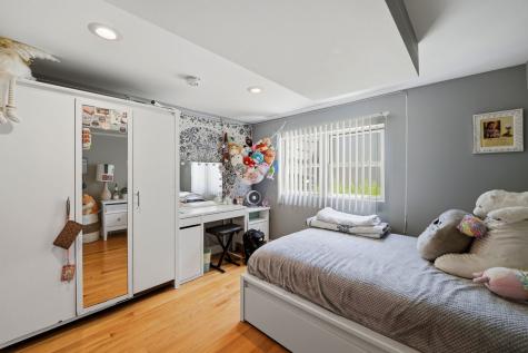 8549 Blue Ridge Avenue Hickory Hills IL 60457