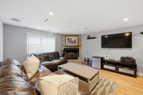 8549 Blue Ridge Avenue Hickory Hills IL 60457