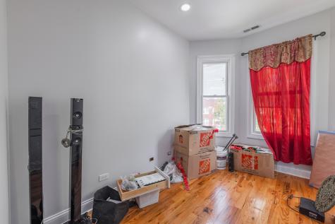 844 North Laramie Avenue Chicago IL 60651