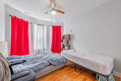 844 North Laramie Avenue Chicago IL 60651