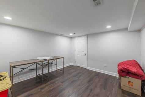 844 North Laramie Avenue Chicago IL 60651