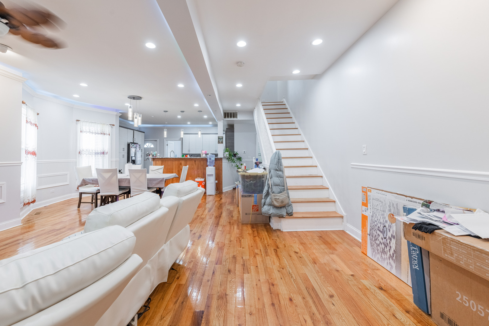 844 North Laramie Avenue Chicago IL 60651