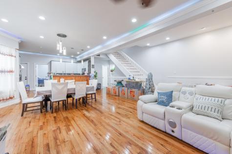 844 North Laramie Avenue Chicago IL 60651