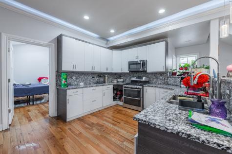 844 North Laramie Avenue Chicago IL 60651