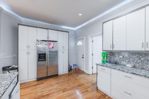 844 North Laramie Avenue Chicago IL 60651