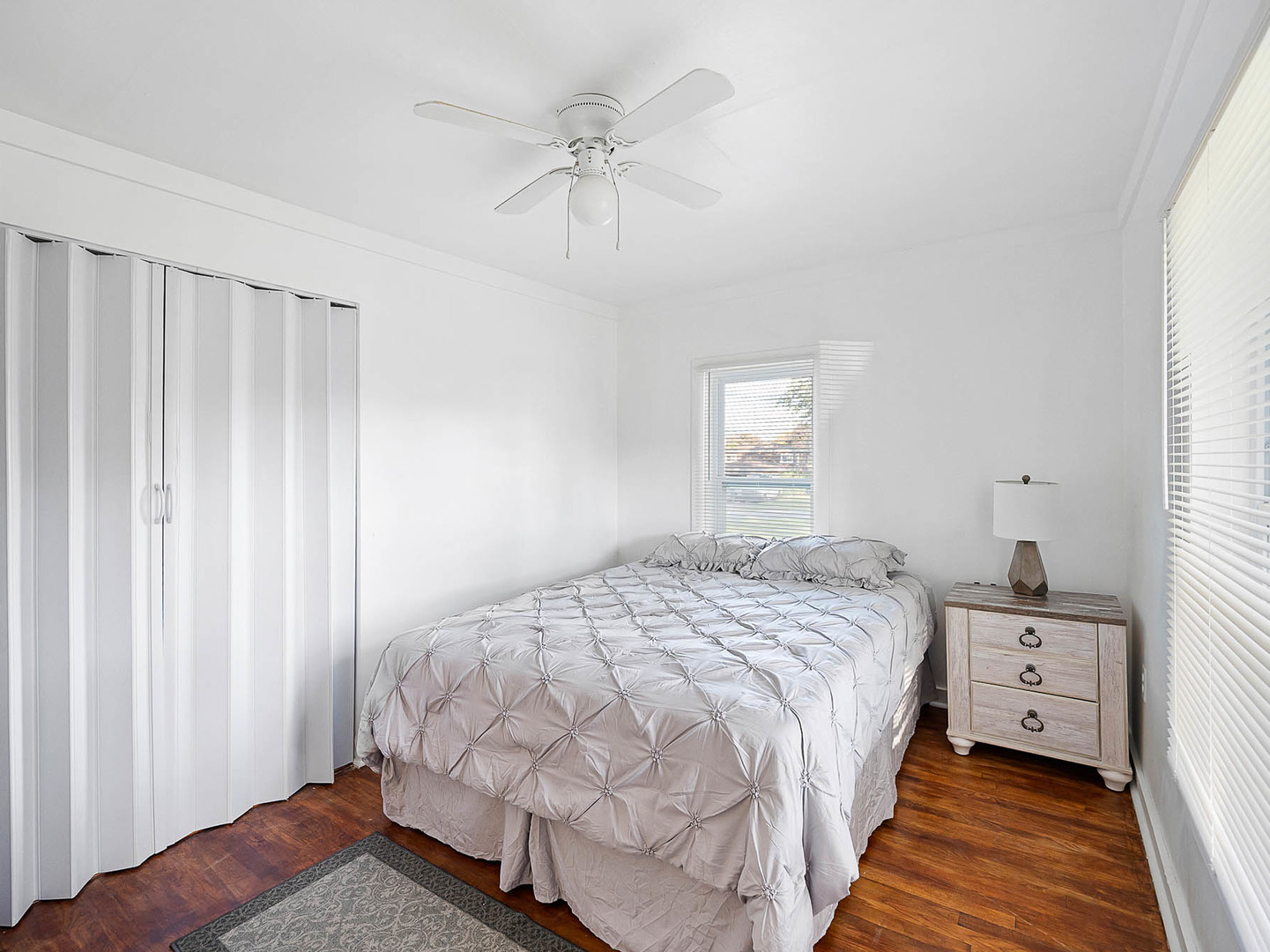 281 East North End Avenue Elmhurst IL 60126