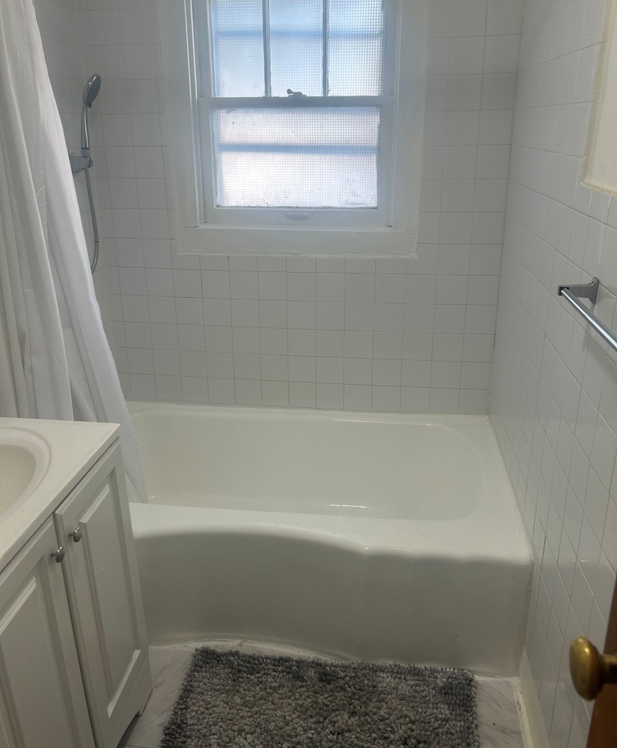 281 East North End Avenue Elmhurst IL 60126