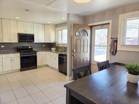 980 West Grant Drive Des Plaines IL 60016