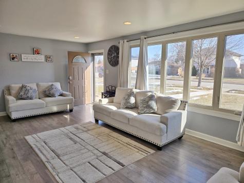 980 West Grant Drive Des Plaines IL 60016