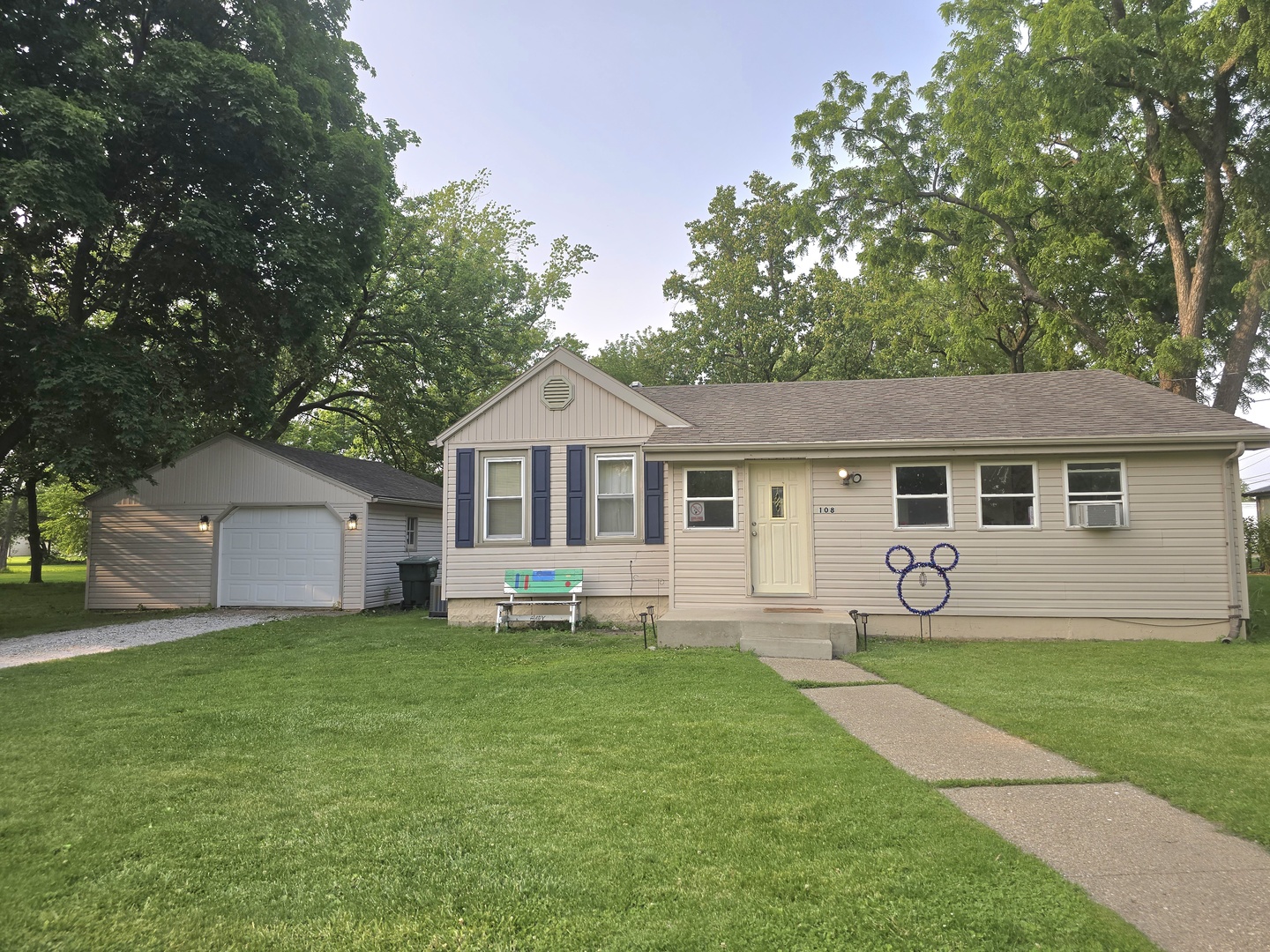 108 East Washington Street Ashkum IL 60911