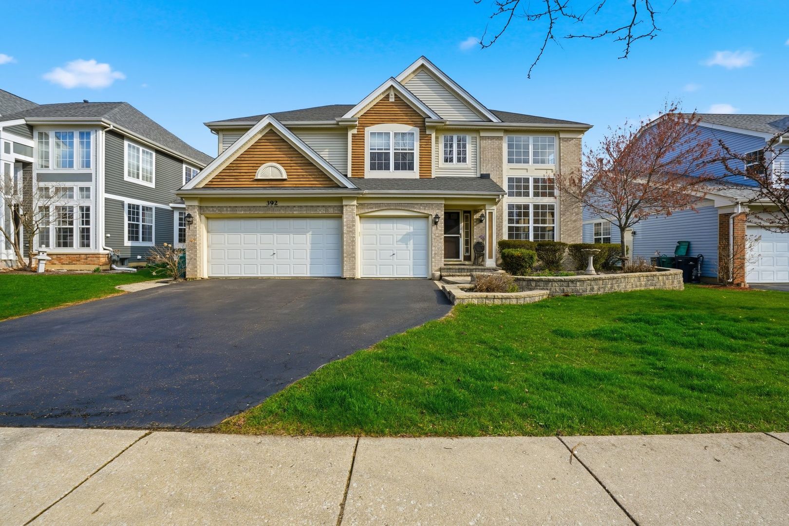 392 East 17th Place Lombard IL 60148