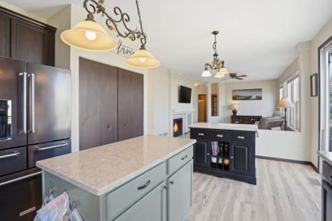 392 East 17th Place Lombard IL 60148