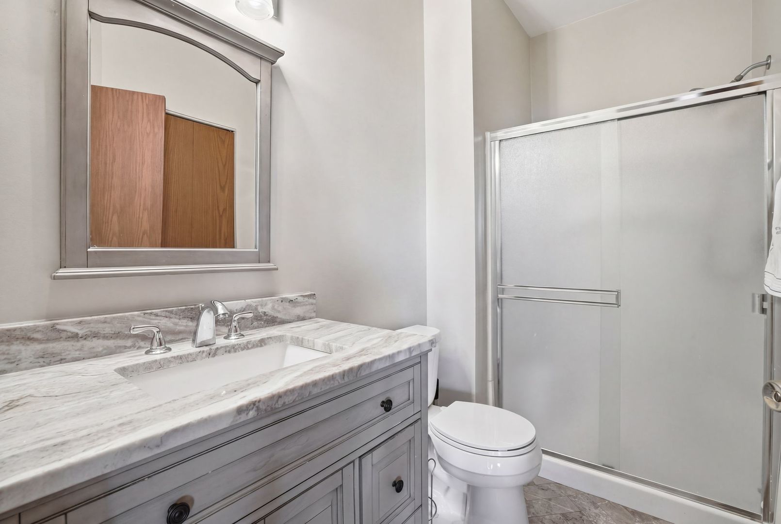 392 East 17th Place Lombard IL 60148