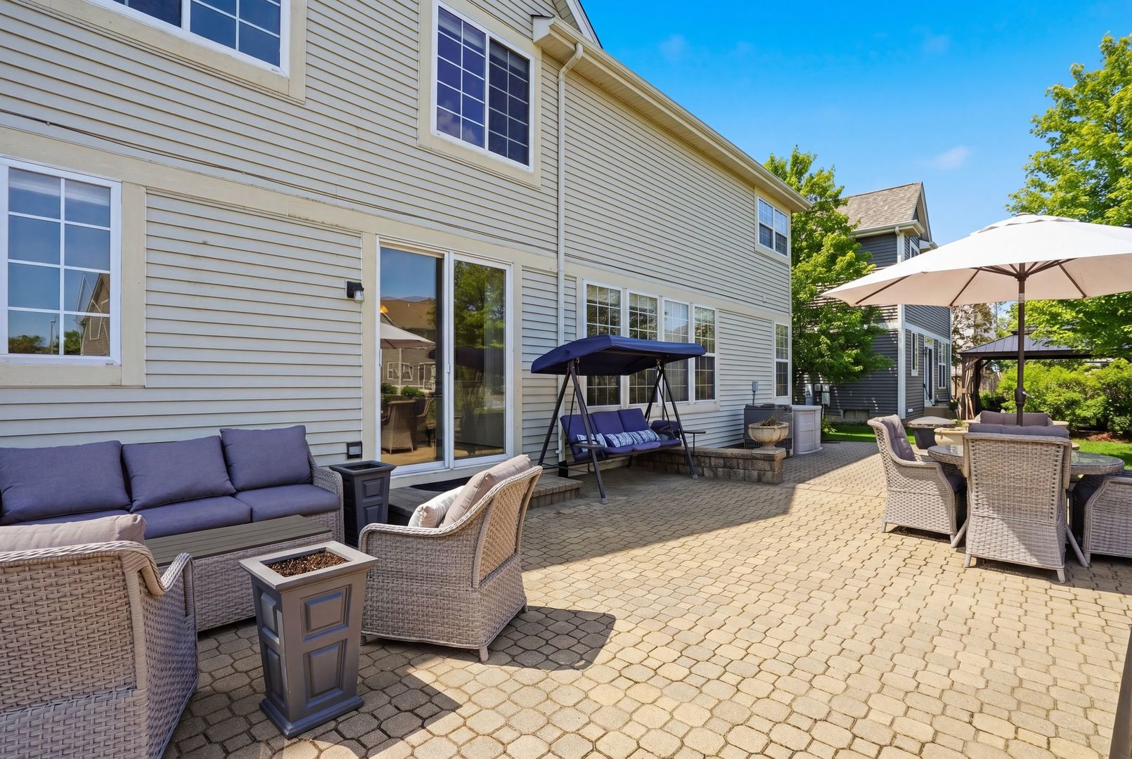 392 East 17th Place Lombard IL 60148