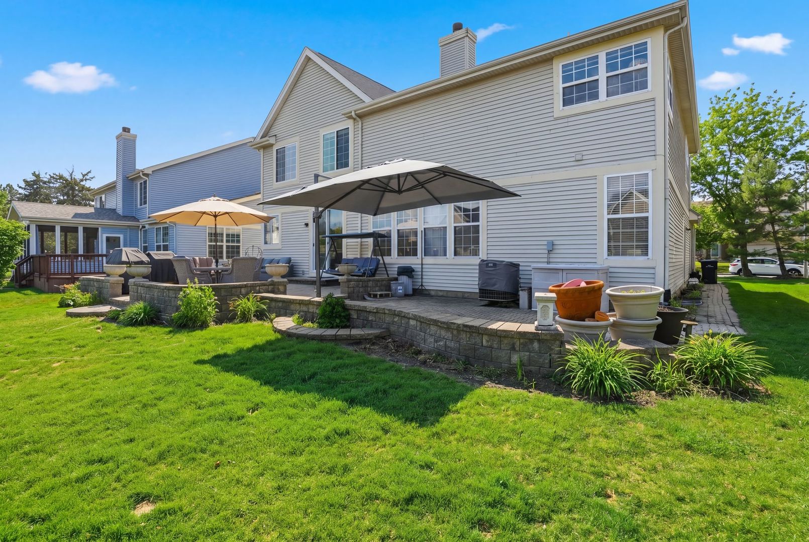 392 East 17th Place Lombard IL 60148
