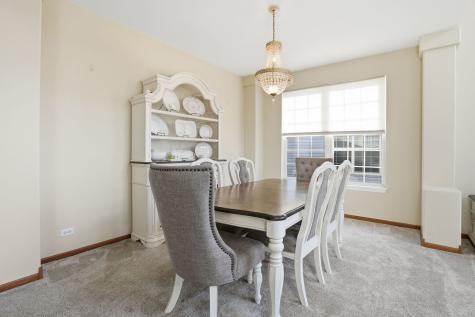 392 East 17th Place Lombard IL 60148