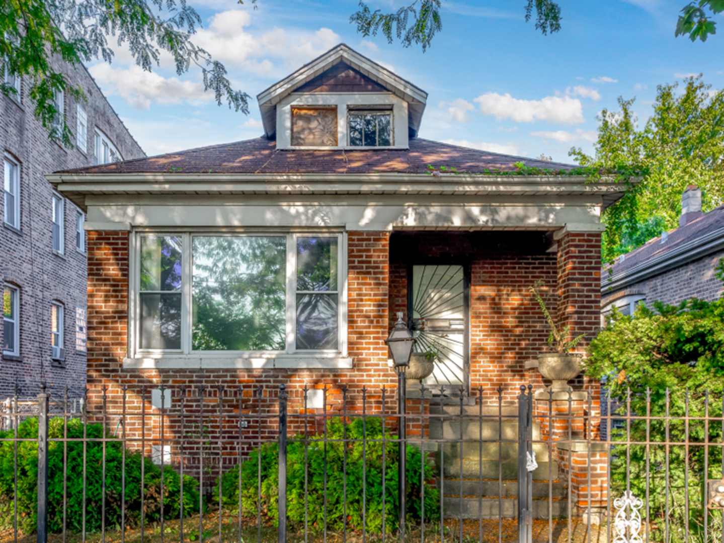 7206 South Lafayette Avenue Chicago IL 60621
