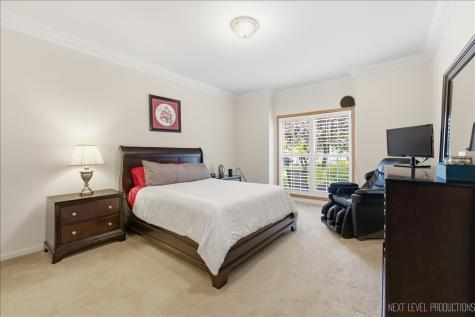 2012 Waverly Circle St. Charles IL 60174