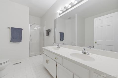 2012 Waverly Circle St. Charles IL 60174