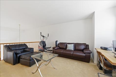 2012 Waverly Circle St. Charles IL 60174