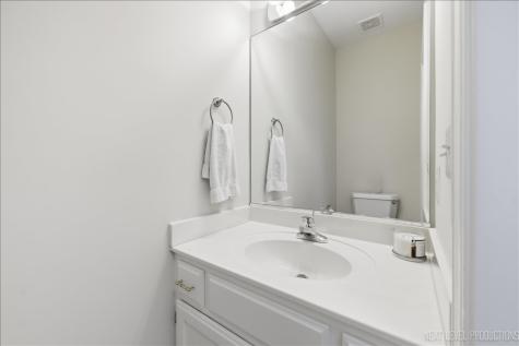 2012 Waverly Circle St. Charles IL 60174