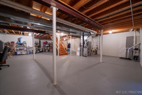2012 Waverly Circle St. Charles IL 60174