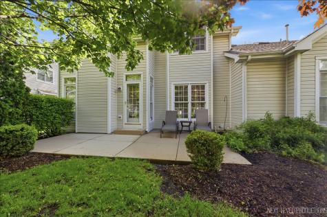 2012 Waverly Circle St. Charles IL 60174
