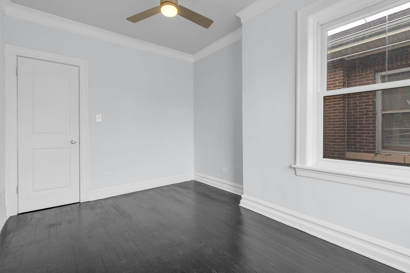 8406 South Oglesby Avenue Chicago IL 60617