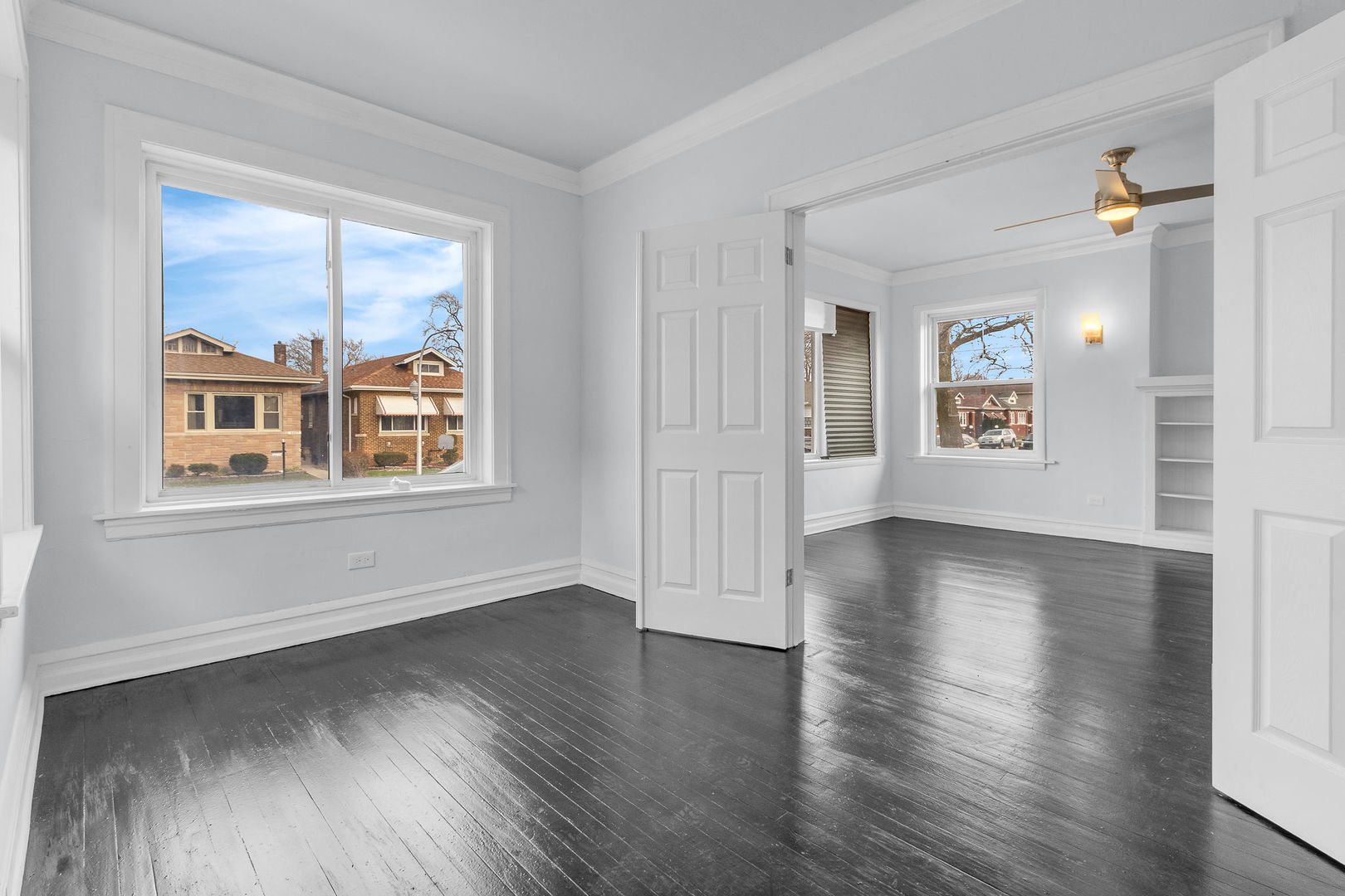 8406 South Oglesby Avenue Chicago IL 60617
