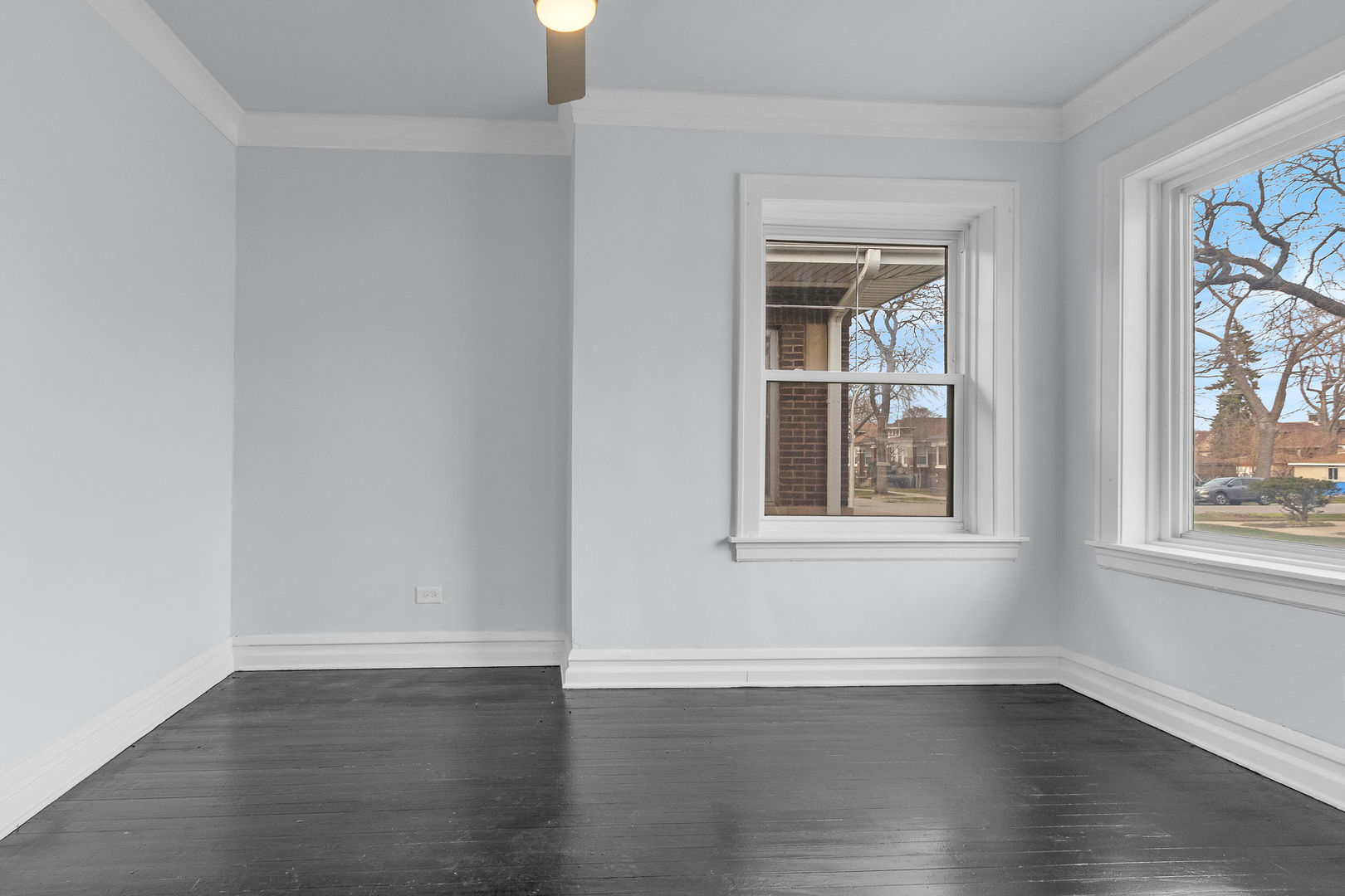 8406 South Oglesby Avenue Chicago IL 60617