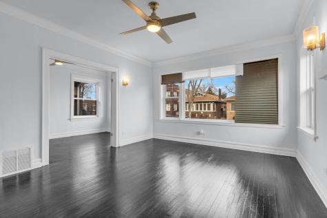 8406 South Oglesby Avenue Chicago IL 60617