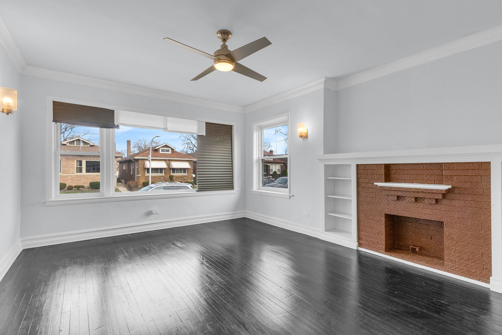 8406 South Oglesby Avenue Chicago IL 60617
